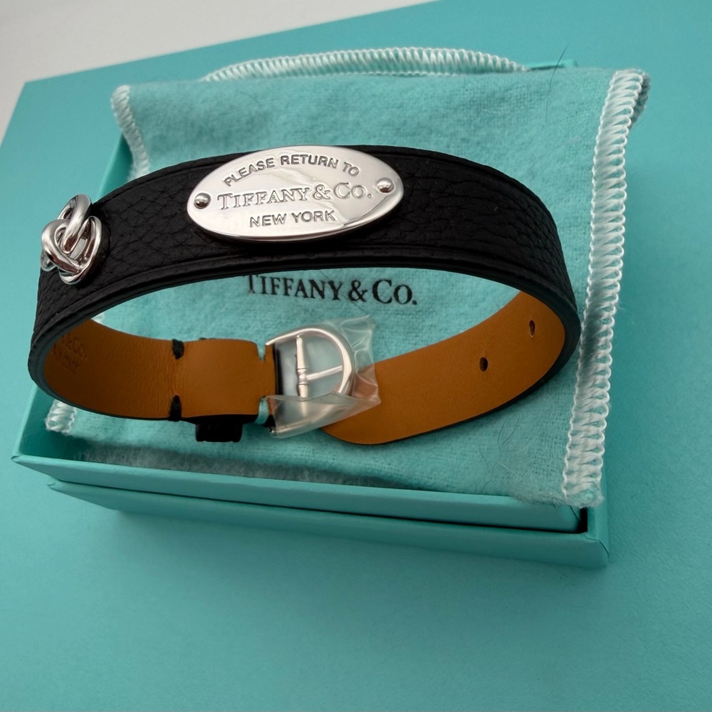 Tiffany & Co. Black New Narrow black Leather Bracelet in S/M sterling silver - Picture 3 of 11